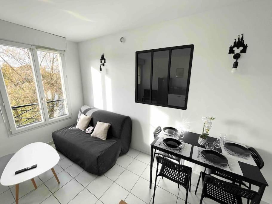 Mickey'S House - Apartments 4 Persons - 10 Min Disneyland Paris Bussy-Saint-Georges Dış mekan fotoğraf